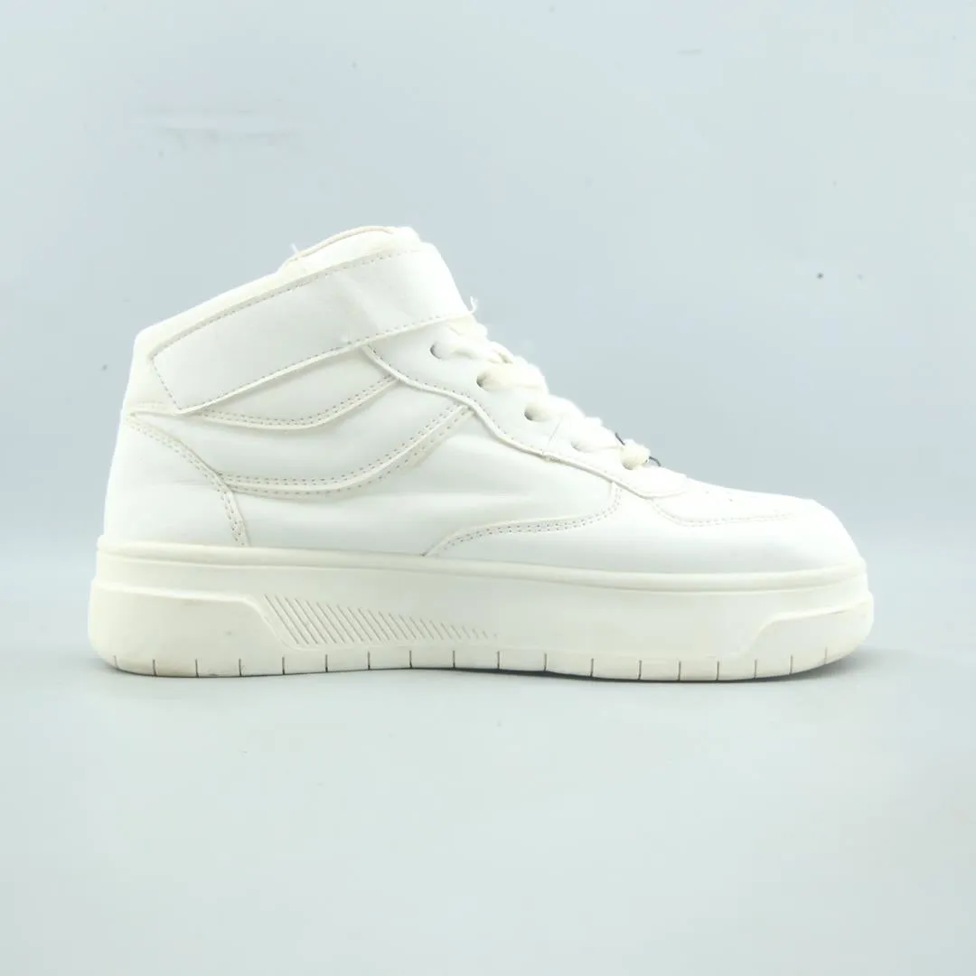 PULL & BEAR . Sell Sneakers For Cash