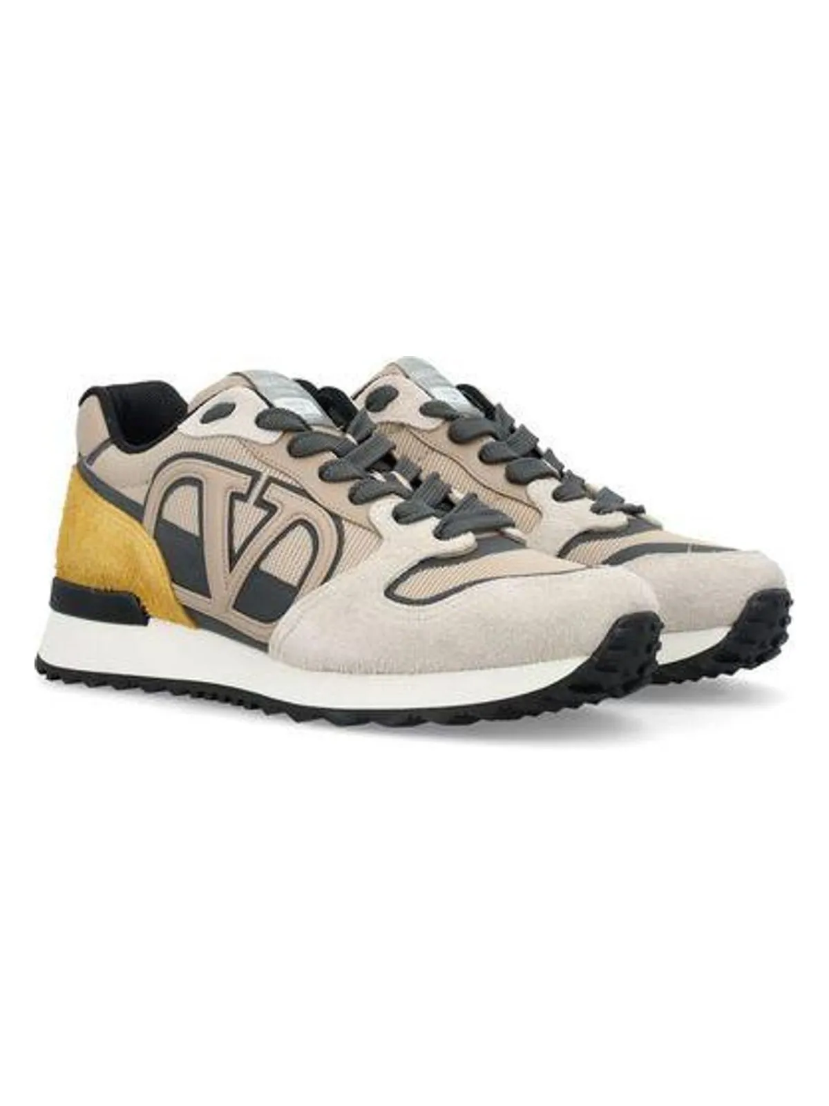 Sneakers With A Star Vlogo Pace Sneakers