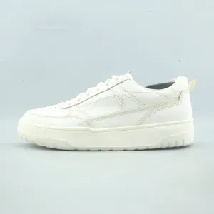 Sneakers To Boots STRADIVARIUS .