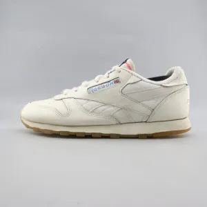 REEBOK CLASSIC LEATHER Best Casual Shoes For Travel