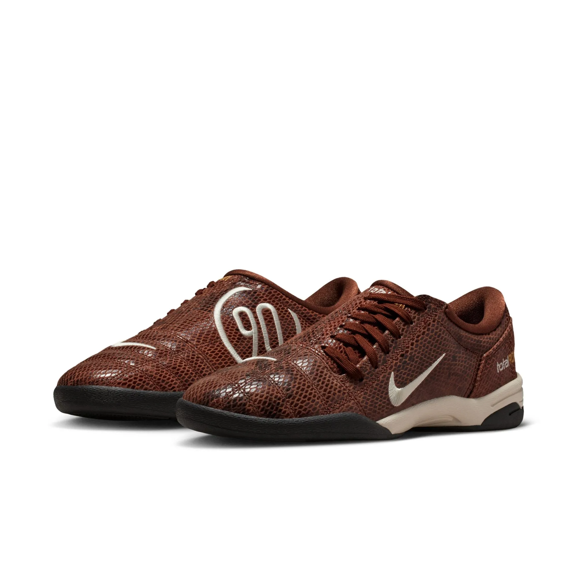 Nike Total 90 SE Women's Shoes Fauna Brown/pale Ivory-pale Ivory-black IB4204-201 Nike American Football Shoes