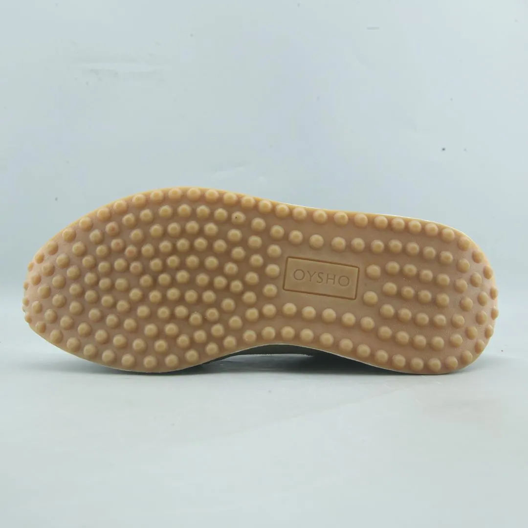 Sneakers Soho New York OYSHO .