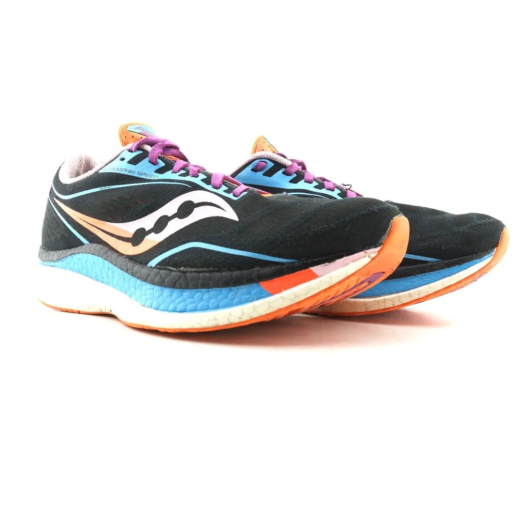 Walking Shoe Vs Running Shoe SAUCONY ENDORPHIN SPEED