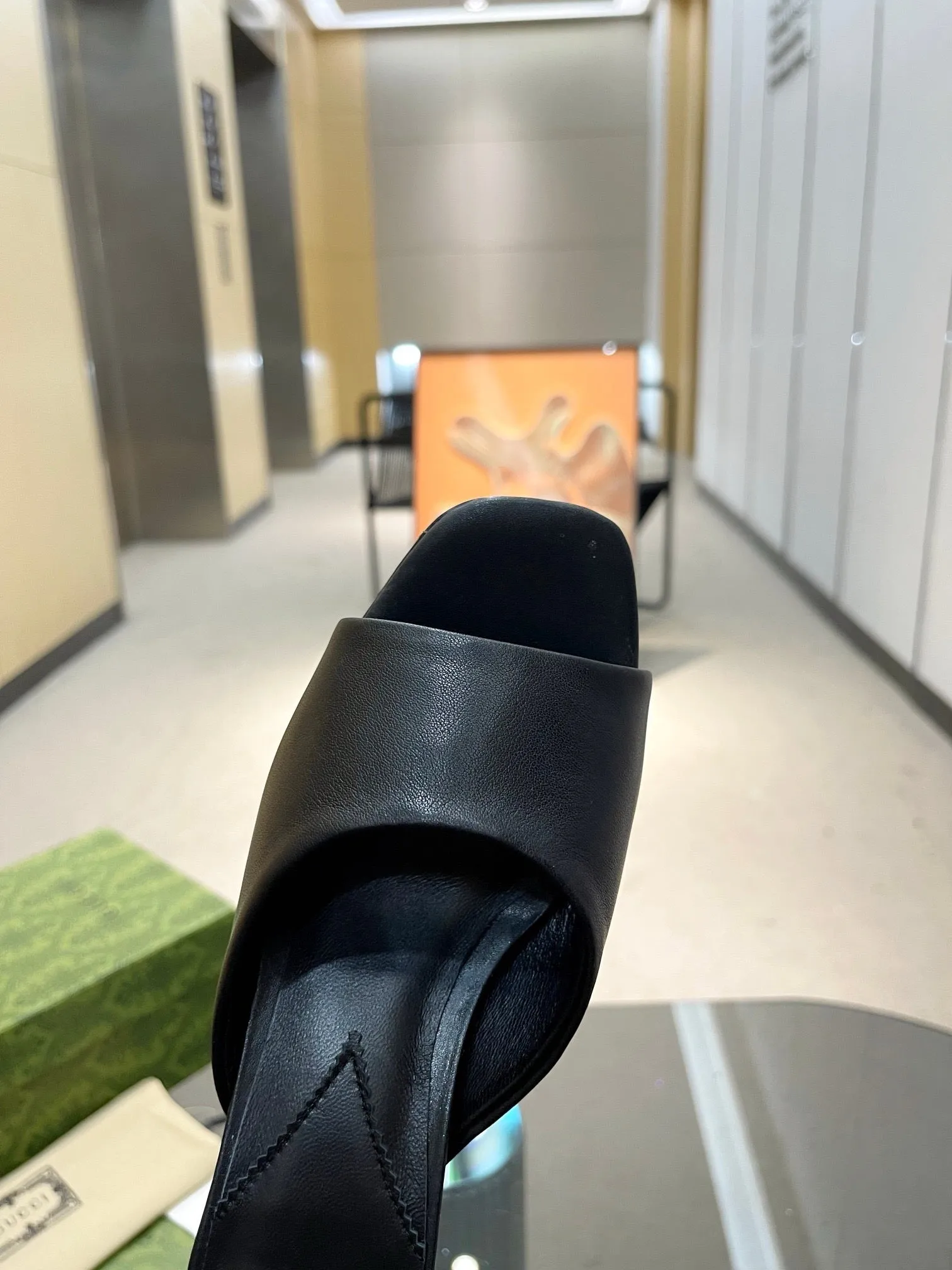 Havana Sandals SE1323 Women's Interlocking G Heel Sandal /  Size5-10