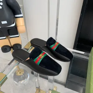 SE624 Size 5-9    Material: Cowhide  Lining: Sheep skin Sole: Italian leather Vionic Mule Slippers