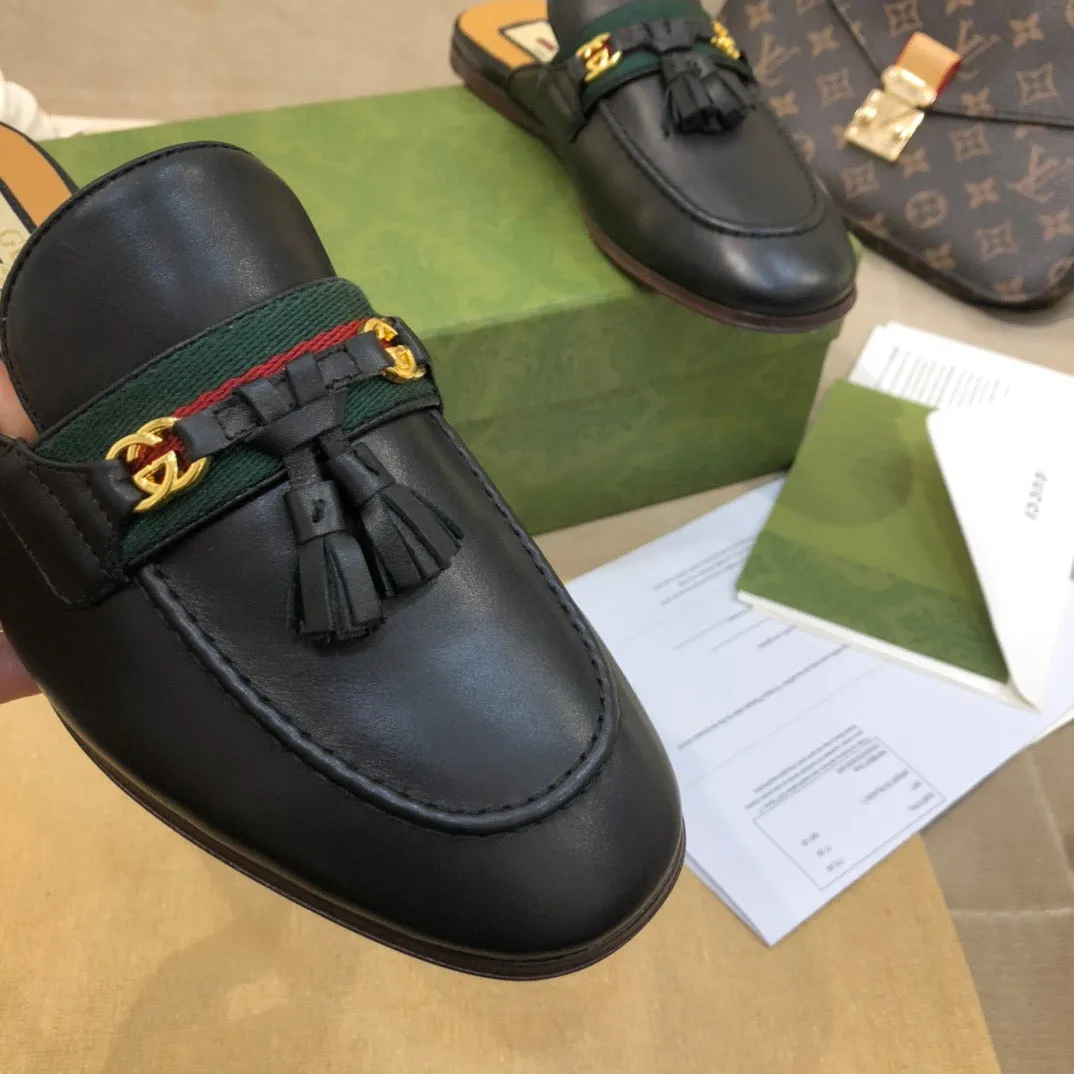 SE674 Size 4-11   Heels:1.5cm Material: Cowhide  Lining: Sheep skin Sole: Italian leather Images Of Slippers