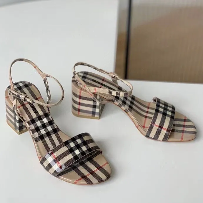 Sandals Store SE873 BUR Vintage Check Patent Leather Sandals / Size5-8