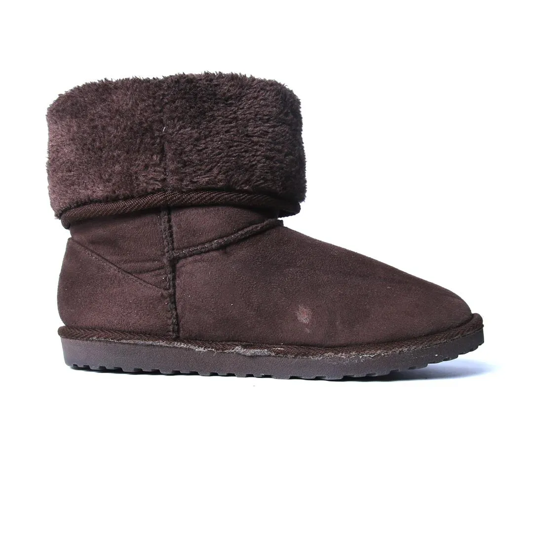 ESKIS . Casual Shoes Australia