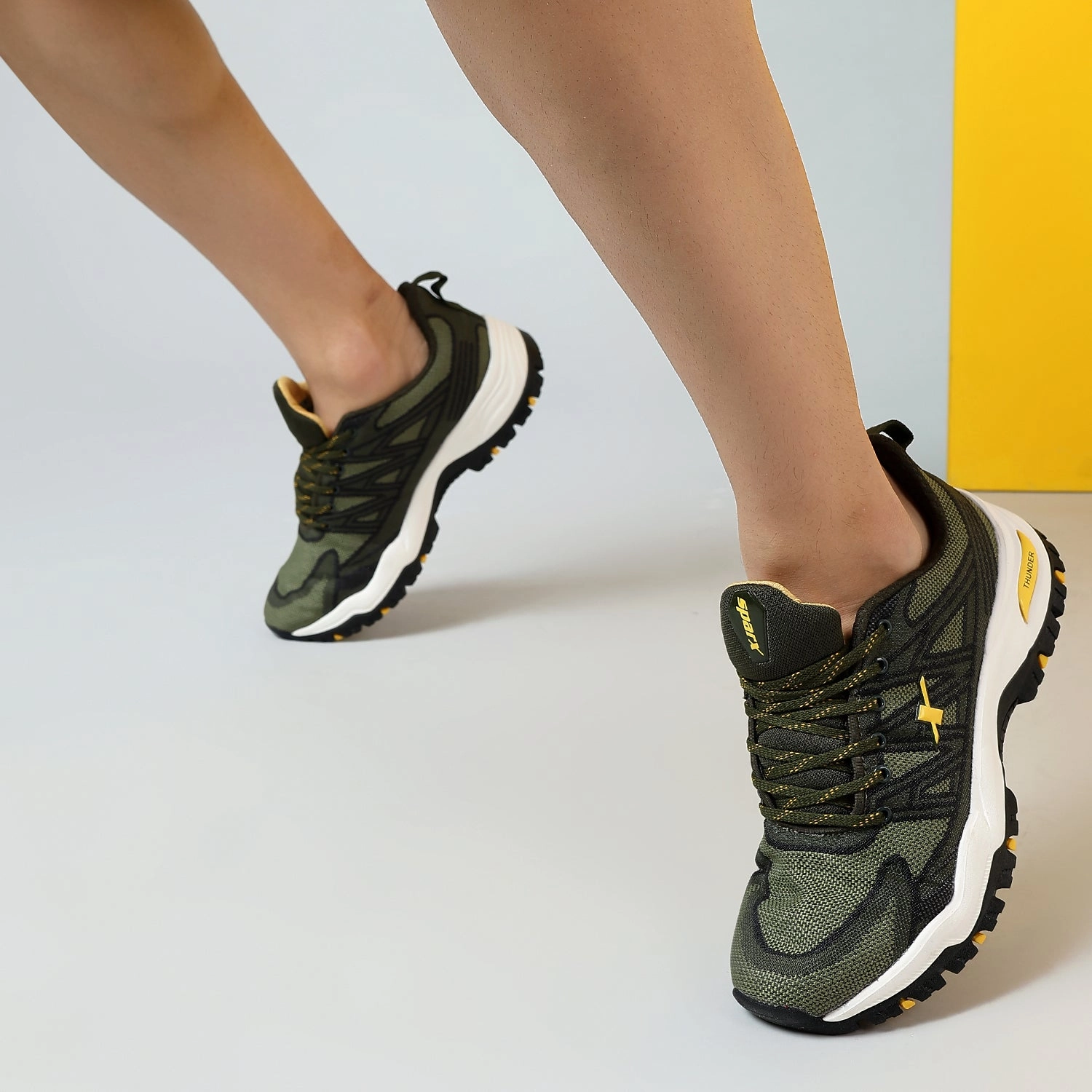 Flip The Switch Basketball Shoes Shoes for Men SM 956