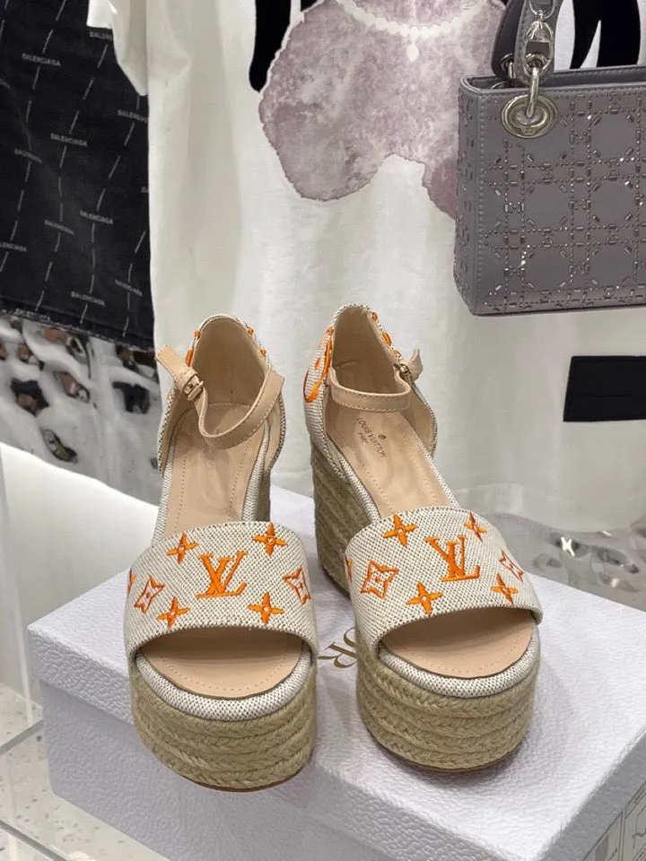 Doc Marten Voss Sandals SE536  Size4-9