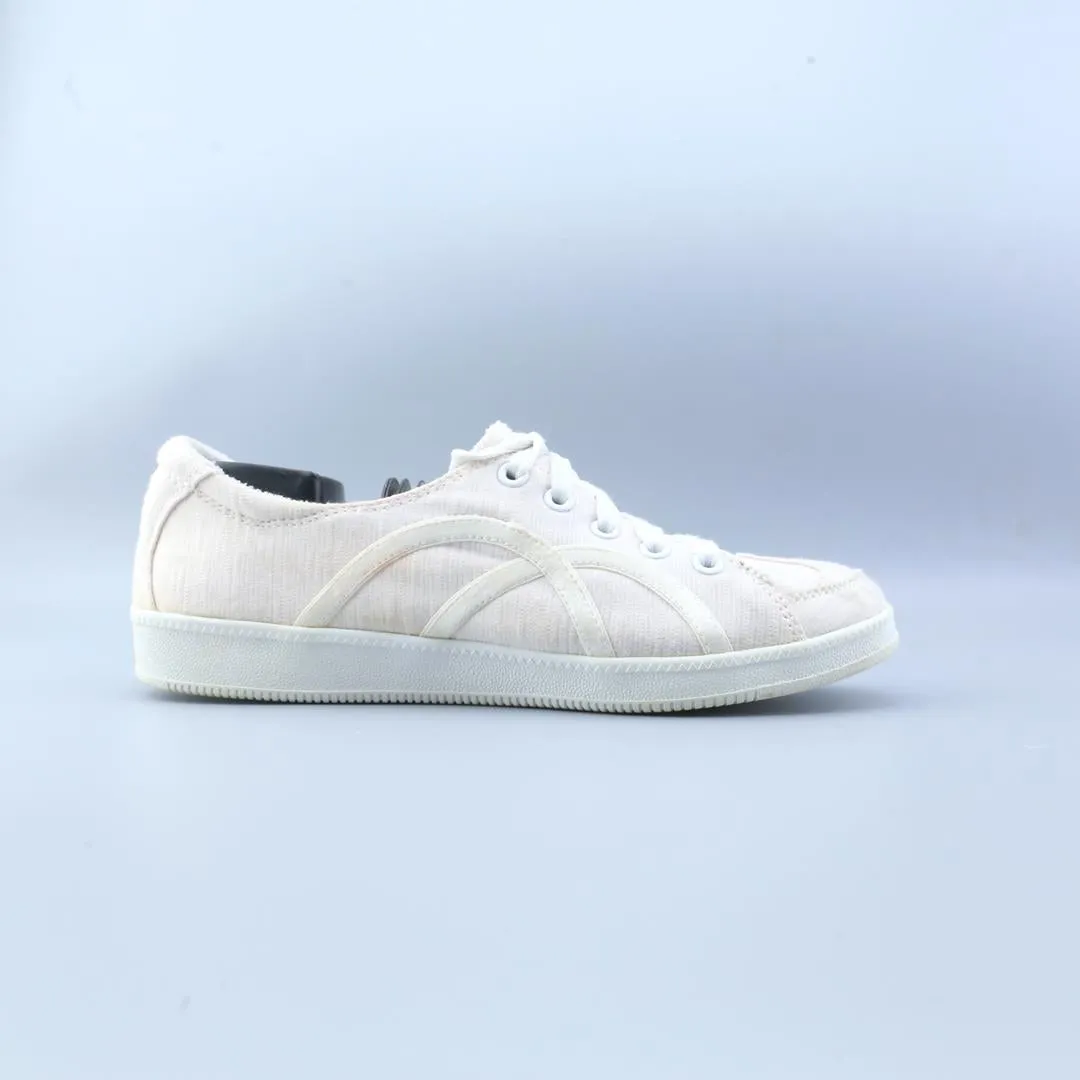 SKECHERS MEMORY FOAM Jersey And Sneakers