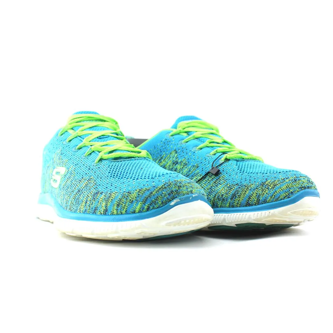 SKECHERS SKECH-KNIT Getting Fitted For Running Shoes