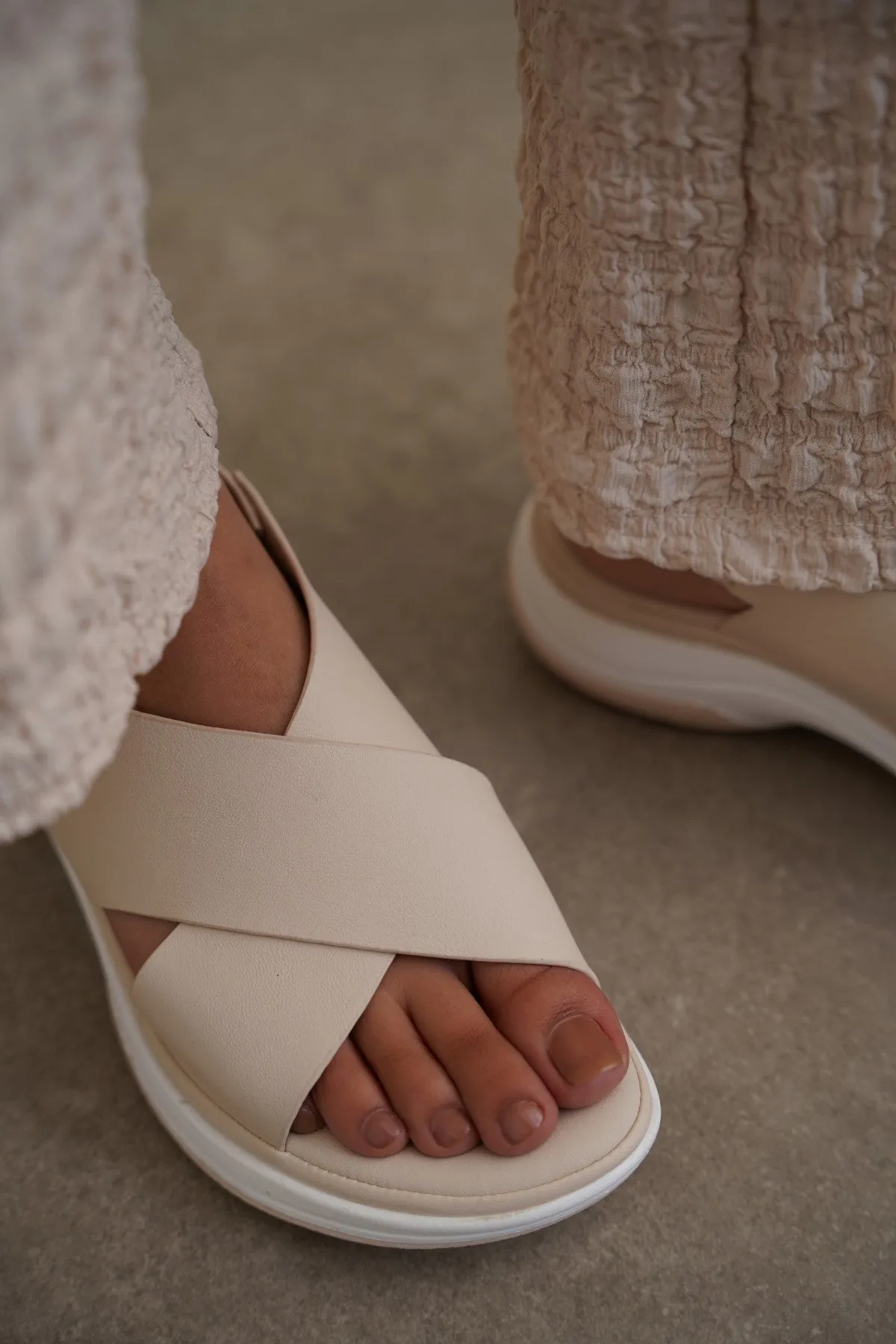 CROSS MAMA SANDALS Wedge Dress Sandals