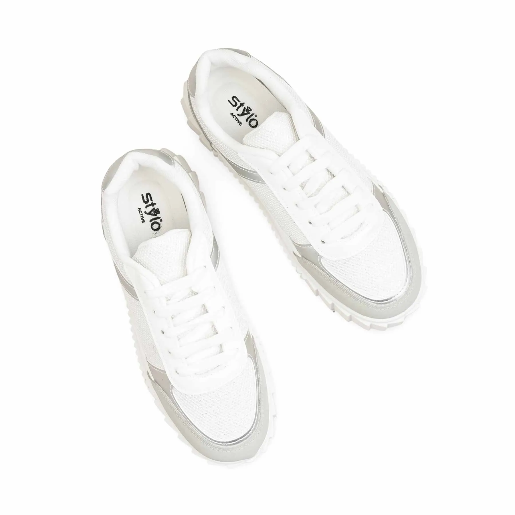 White Casual Women Sneaker AT7491