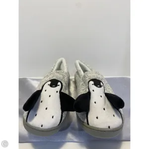 Tasman Sand Slippers Slippers By Clothes Mentor In Grey