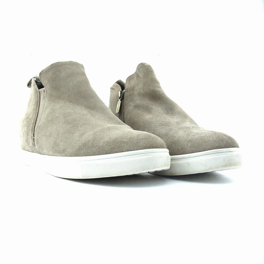 Casual Chukka Shoes BLONDO .