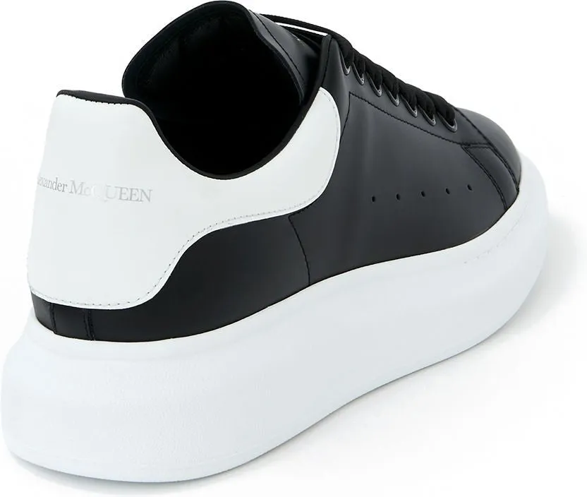 BLACK/WHITE OVERSIZED SNEAKERS Lined Sneakers