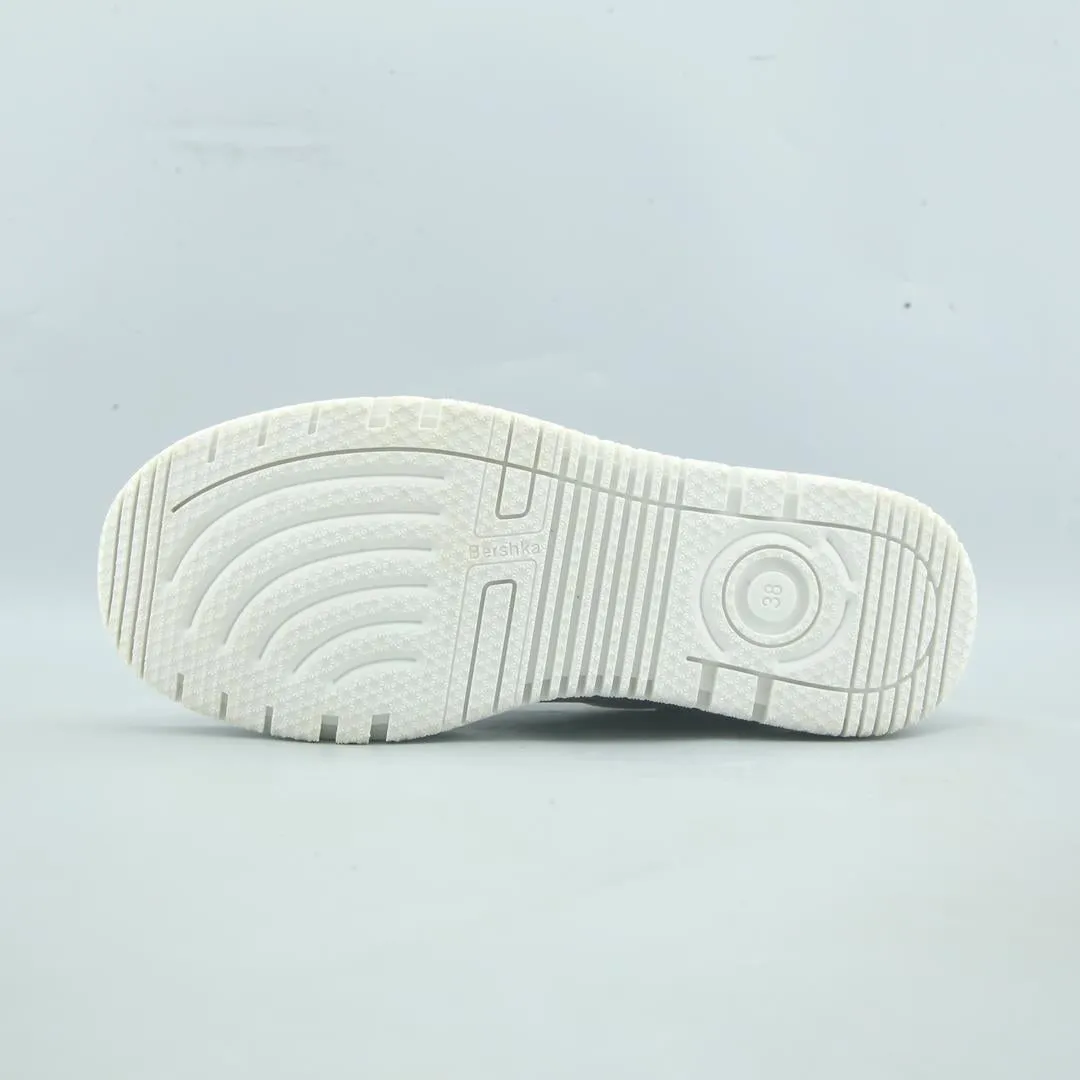 Sneakers With Suit BERSHKA .