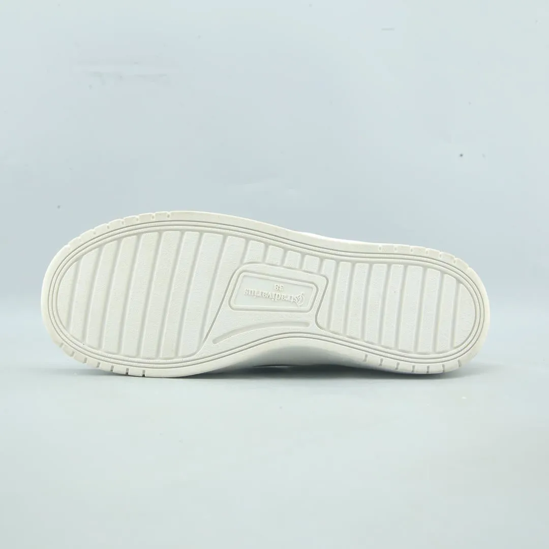 Square Toe Sneakers STRADIVARIUS .