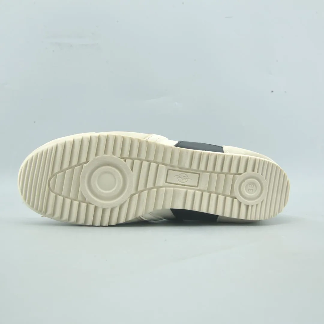 STRADIVARIUS . Kd Sneakers