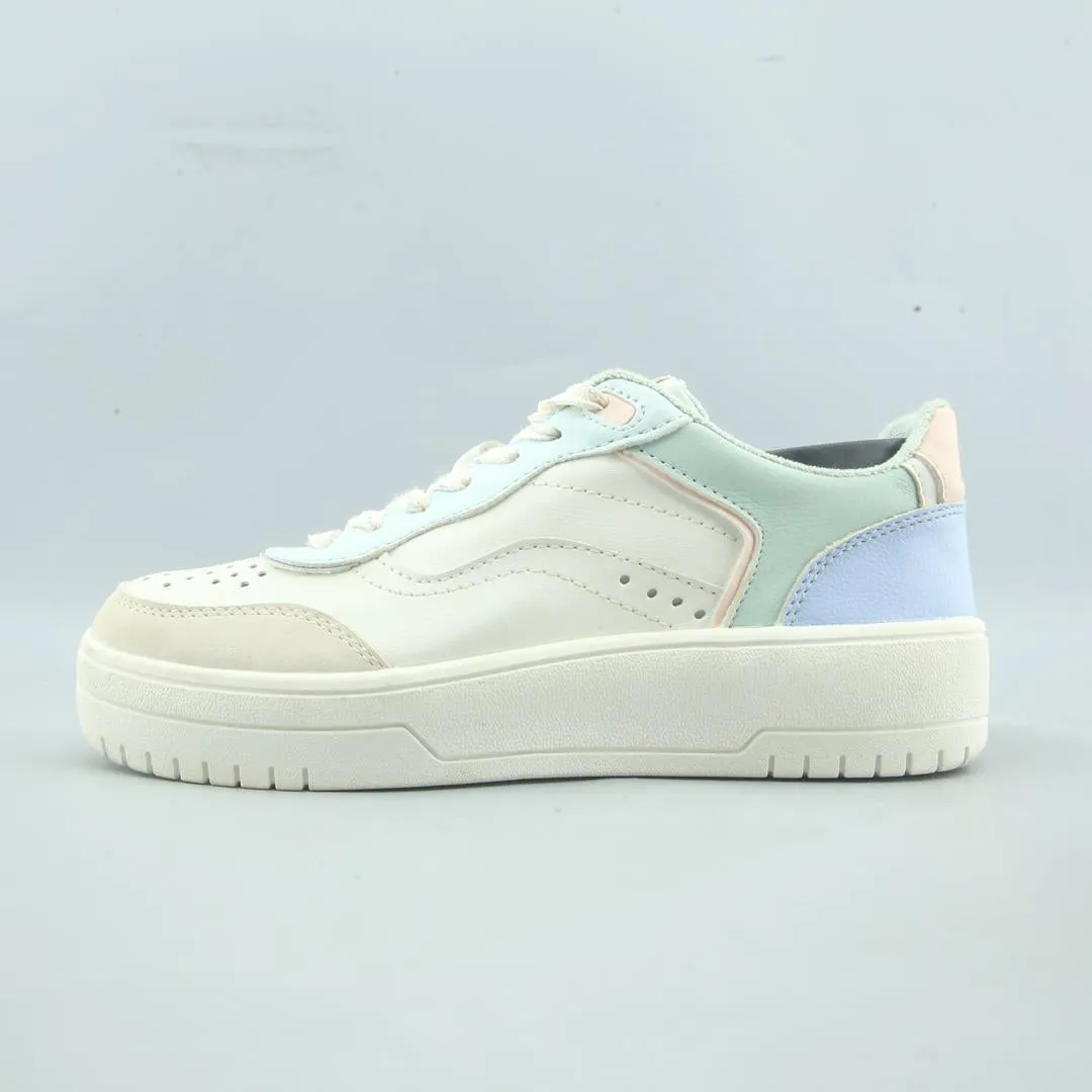 STRADIVARIUS . Sneakers Reddit