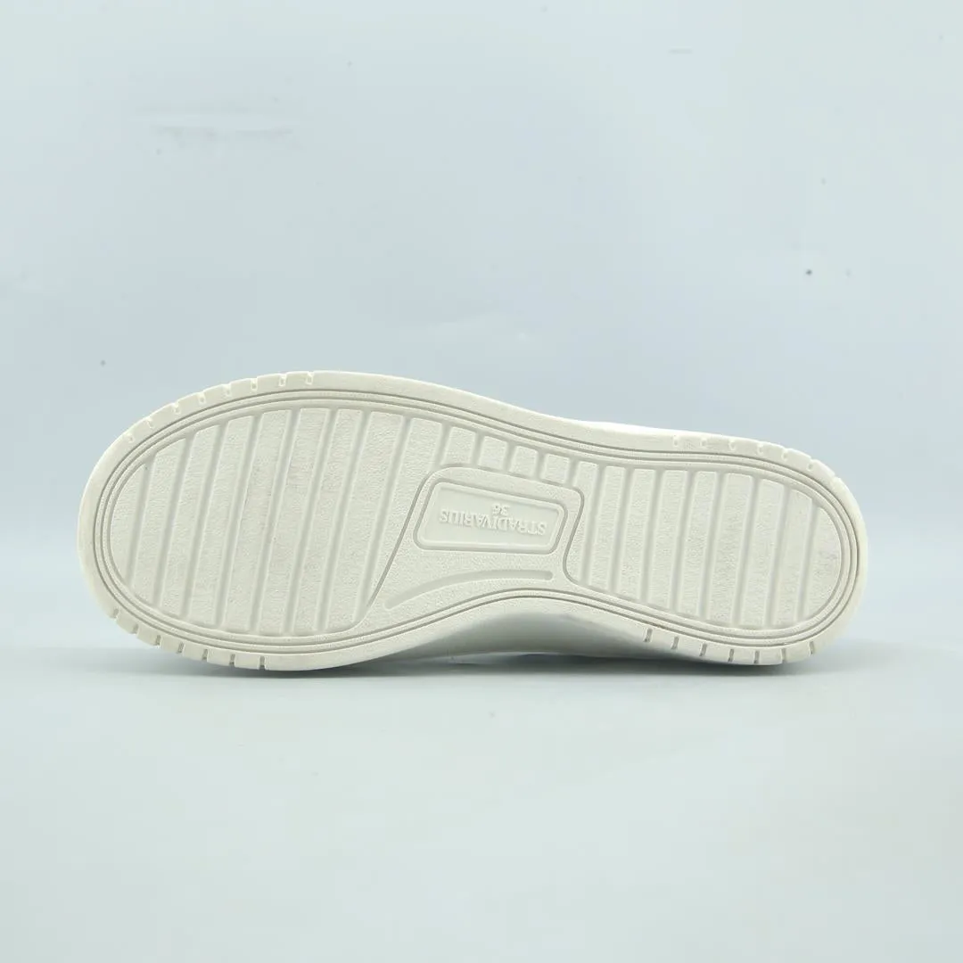 Newest Sneakers STRADIVARIUS .