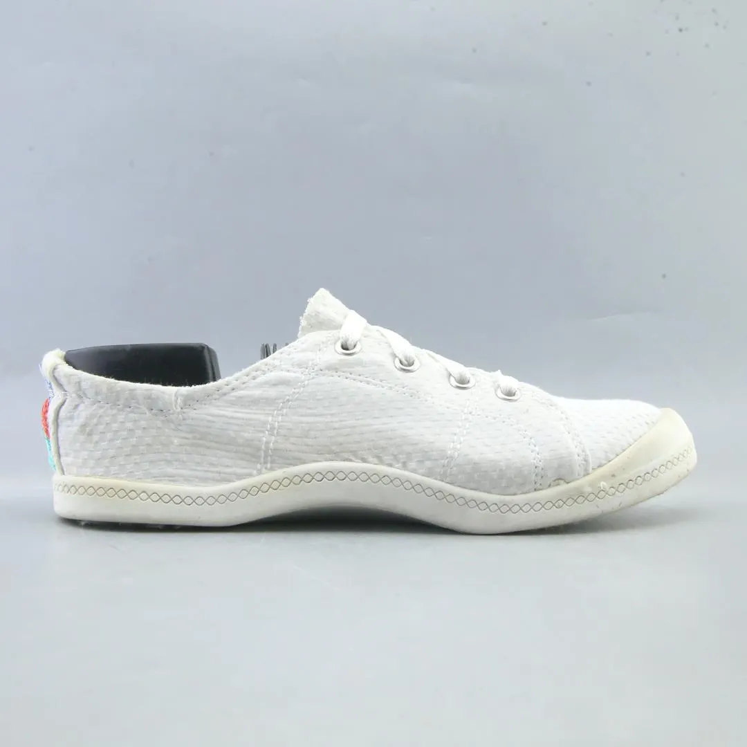 TIME AND TRU MEMORY FOAM Sneakers 5c