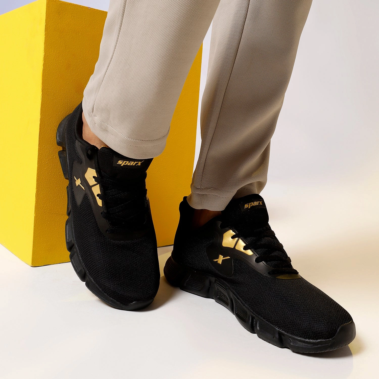 Athleisure Shoes for Men SM 1029 Blue Green Basketball Shoes