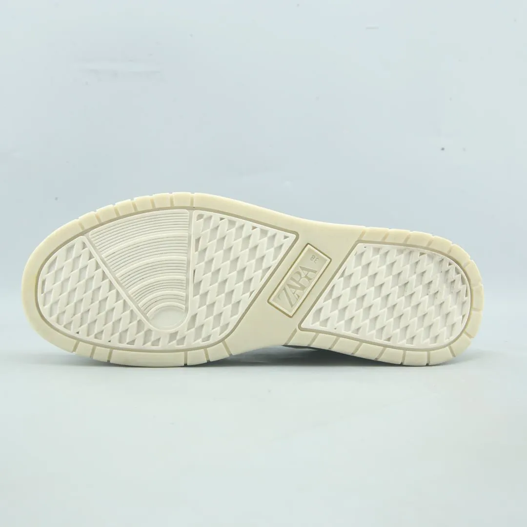 ZARA. . Sneakers 990