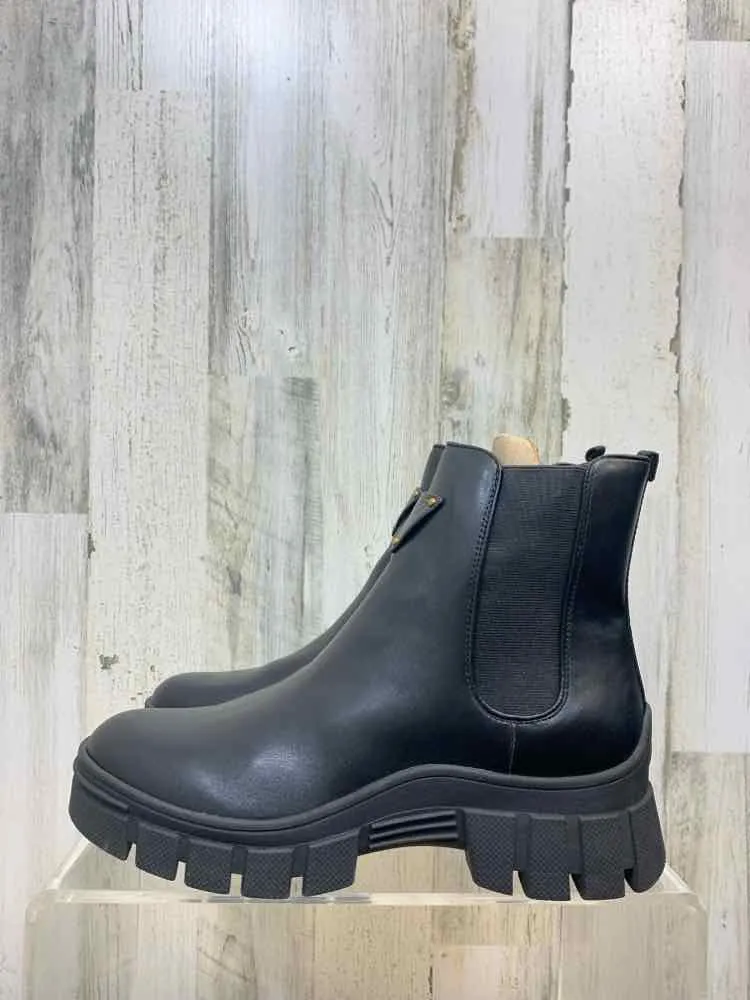 High Top Boots NWT GUESS SHOES Shoe Size 11 Black Shoes/MID BOOTS ELASTIC SIDES