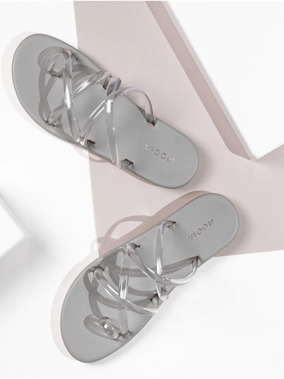 Waffle Flat Moon Shoe Rocia By Regal White Women Strappy Flats