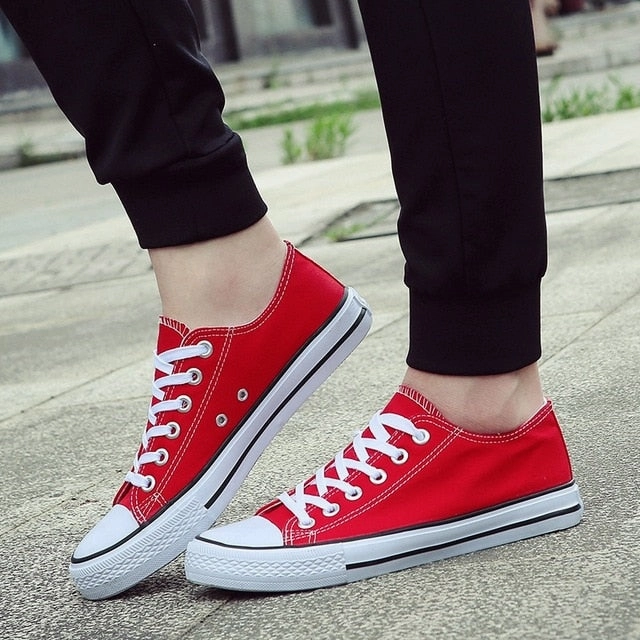 Men Canvas Shoes 2019 Fashion Solid Color Men Vulcanized Shoes Lace-up Casual White boys Shoes Men Sneakers