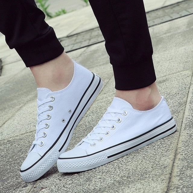 Men Canvas Shoes 2019 Fashion Solid Color Men Vulcanized Shoes Lace-up Casual White boys Shoes Men Sneakers