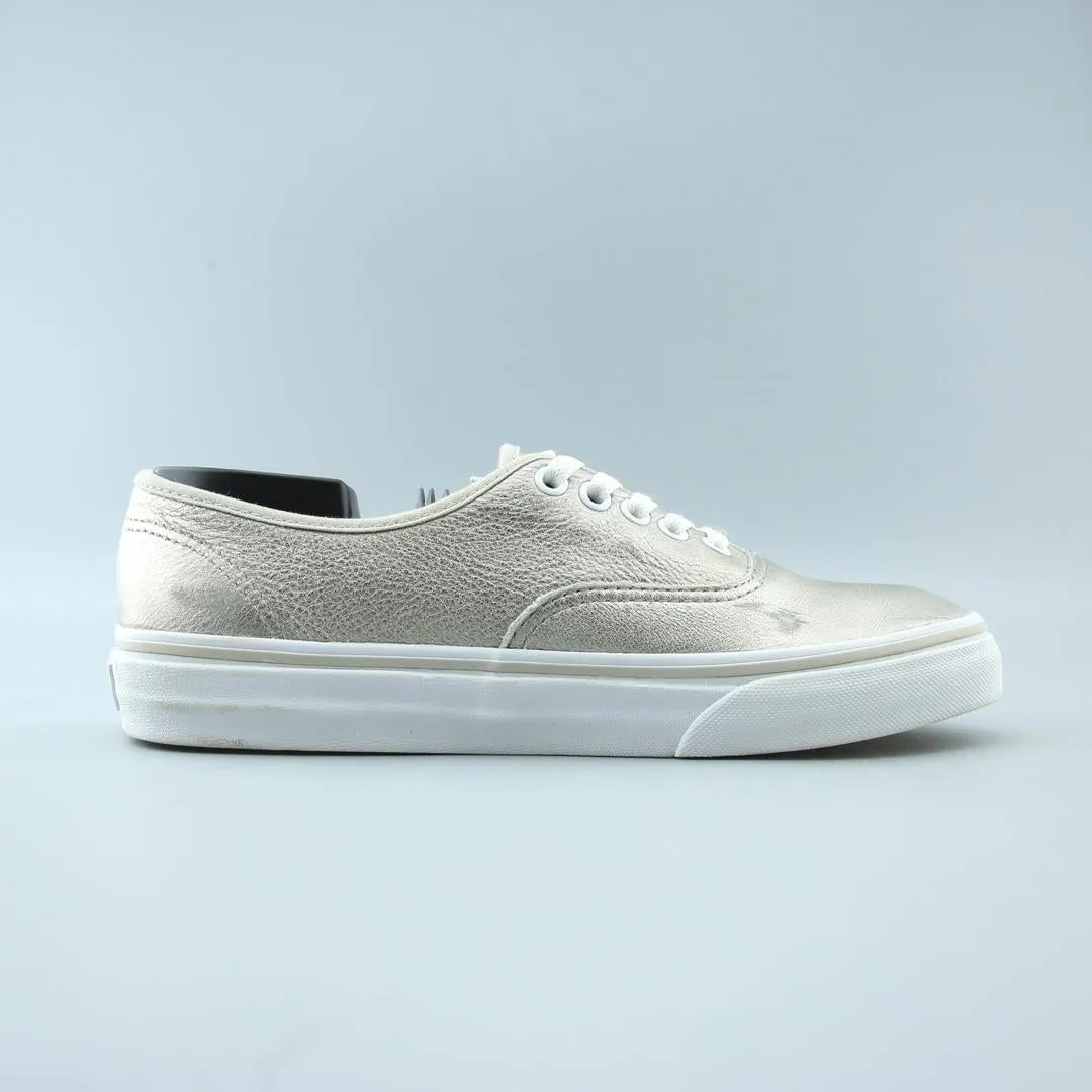 Casual Dress Tennis Shoes VANS AUTHENTIC