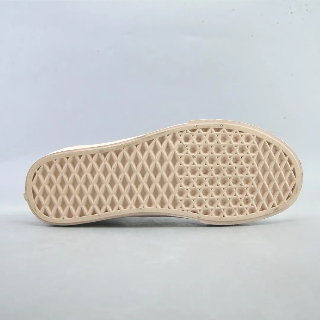 VANS OLD SKOOL Casual Shoes With A Suit