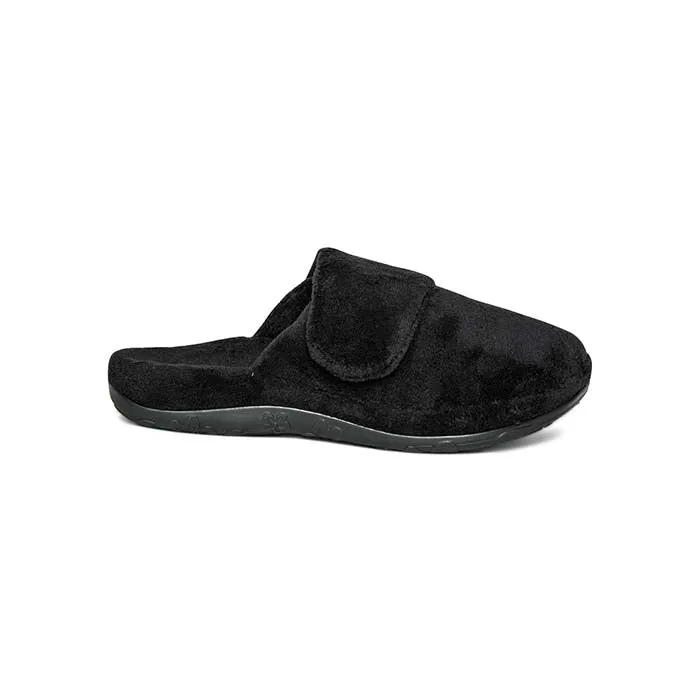 Martini And Slippers Womens Aetrex Mandy Closed-Toe Slipper in Black