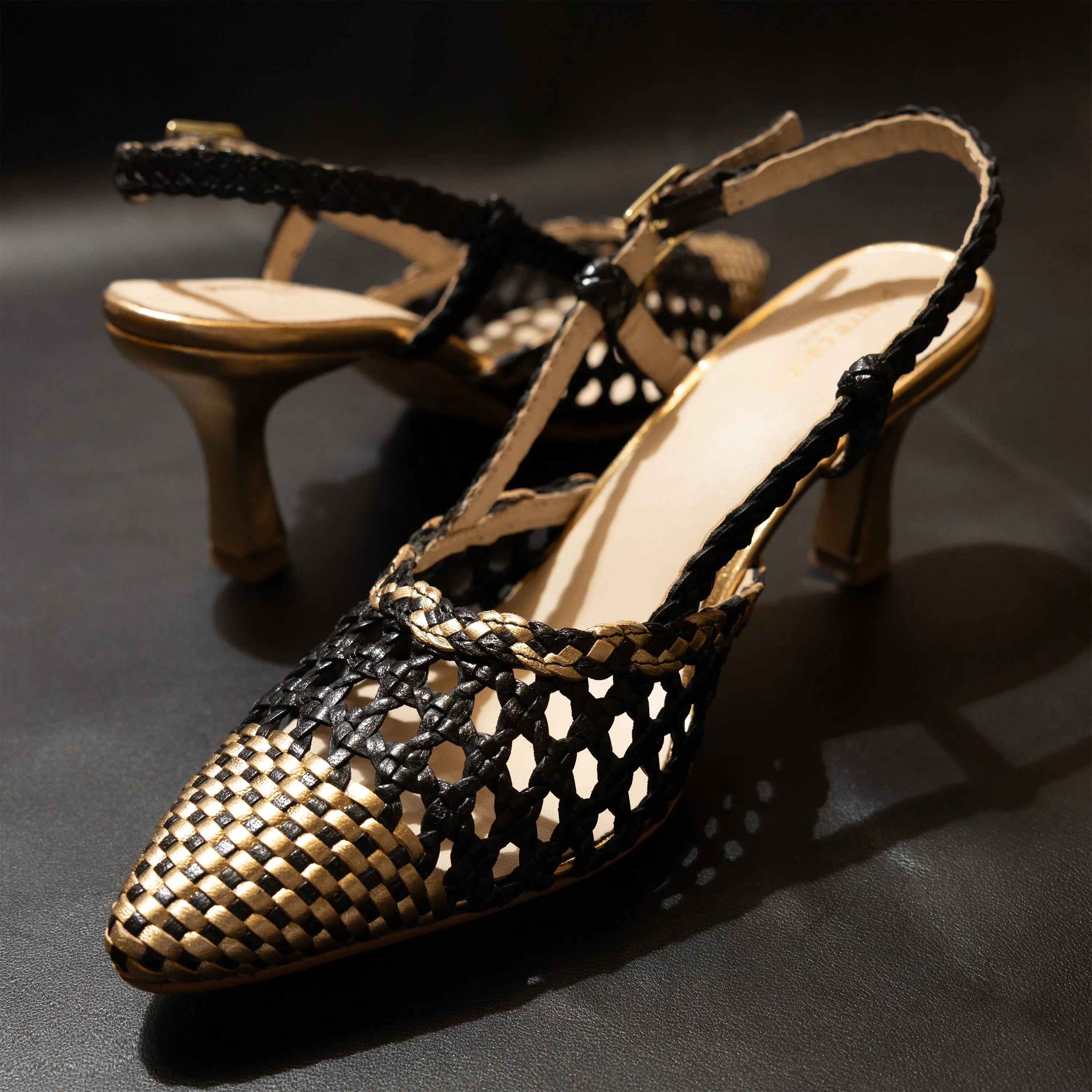 Pointed Dress Shoes Prague Ebony-Gold Leather Slingback