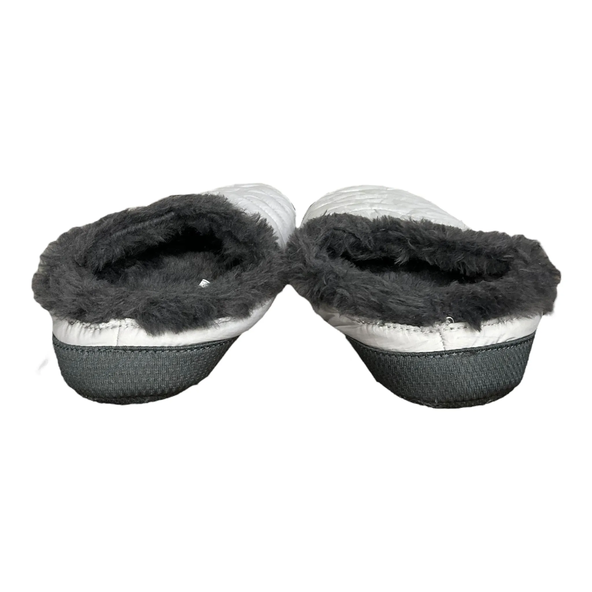 Slippers And Shoes Grey Slippers Eddie Bauer, Size 8