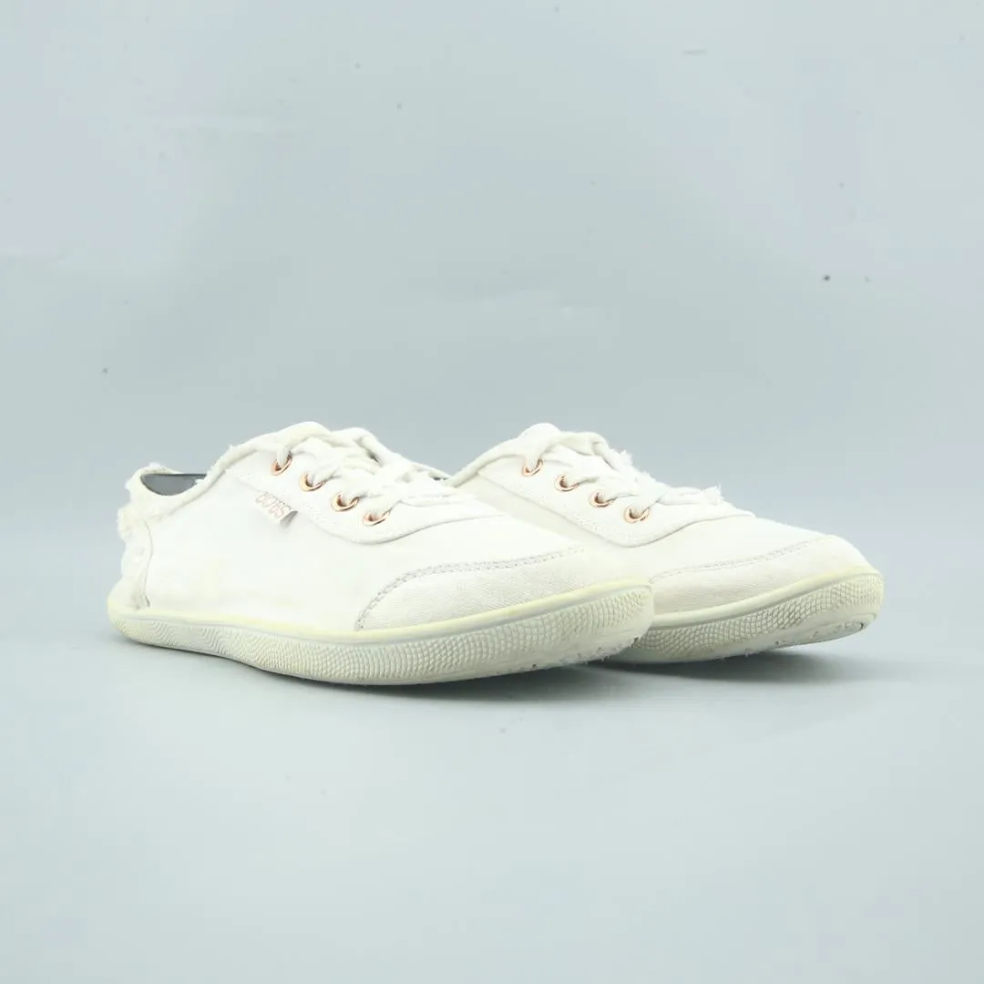 SKECHERS BOBS Ecco Casual Hybrid Golf Shoes