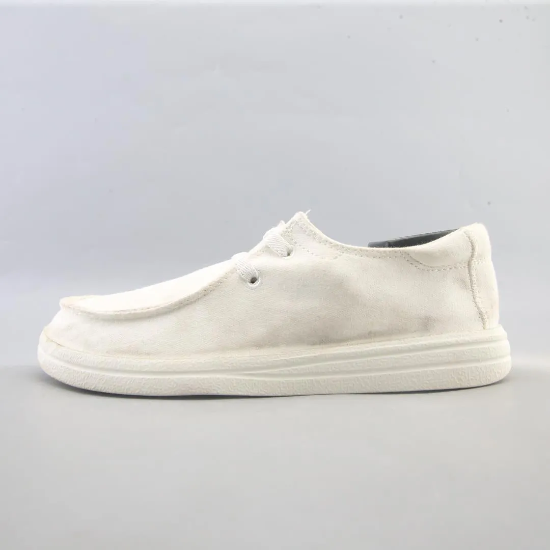 Champs Sneakers MADLOVE .