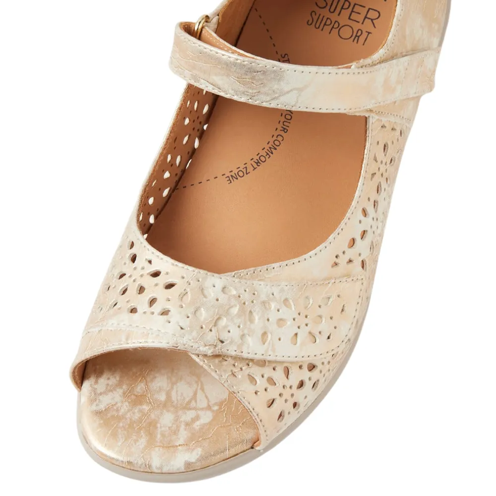 Sandals With Backs Ziera Daffodil Smudge Metal Leather Sandal (Women's)